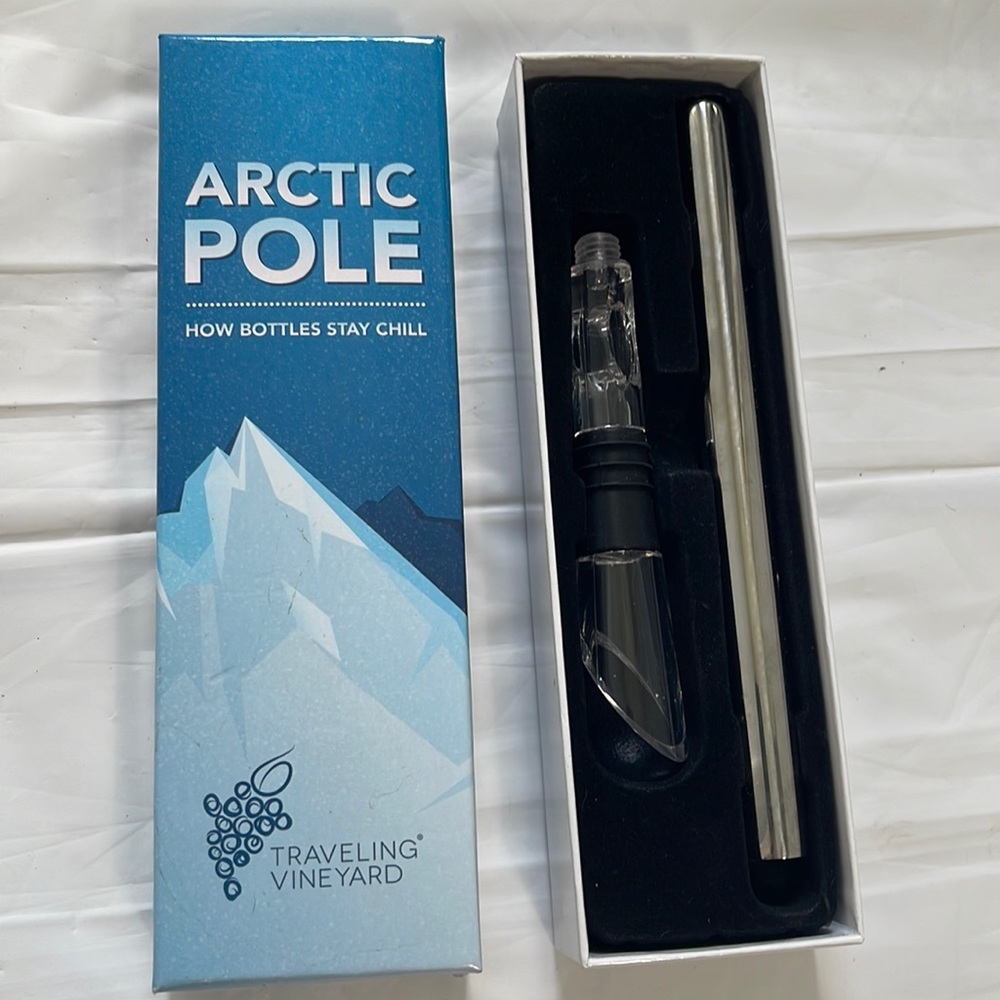 Traveling Vineyard wine bottle chiller-NIB - Picture 1 of 5